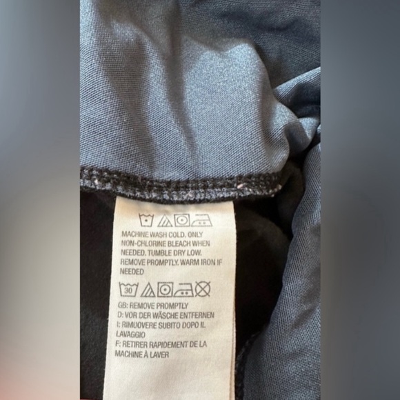 Stretch Ankle Pants - Black - with pockets - 2X
QVC's "Women With Control” - Picture 4 of 6